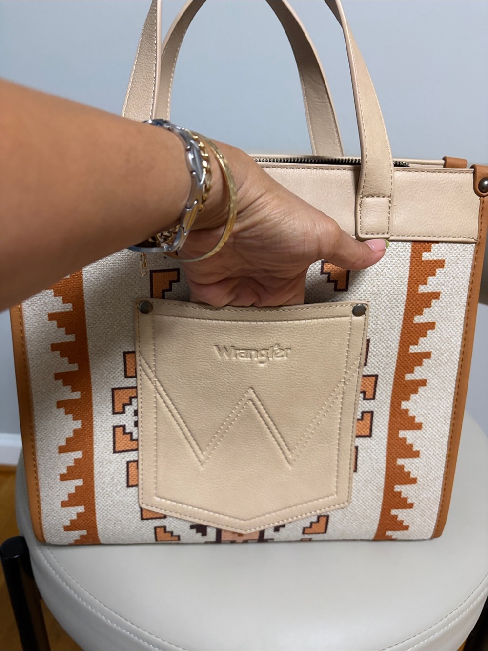 Wrangler Beige & Tan Southwestern Tote Bag - Picture 8 of 12